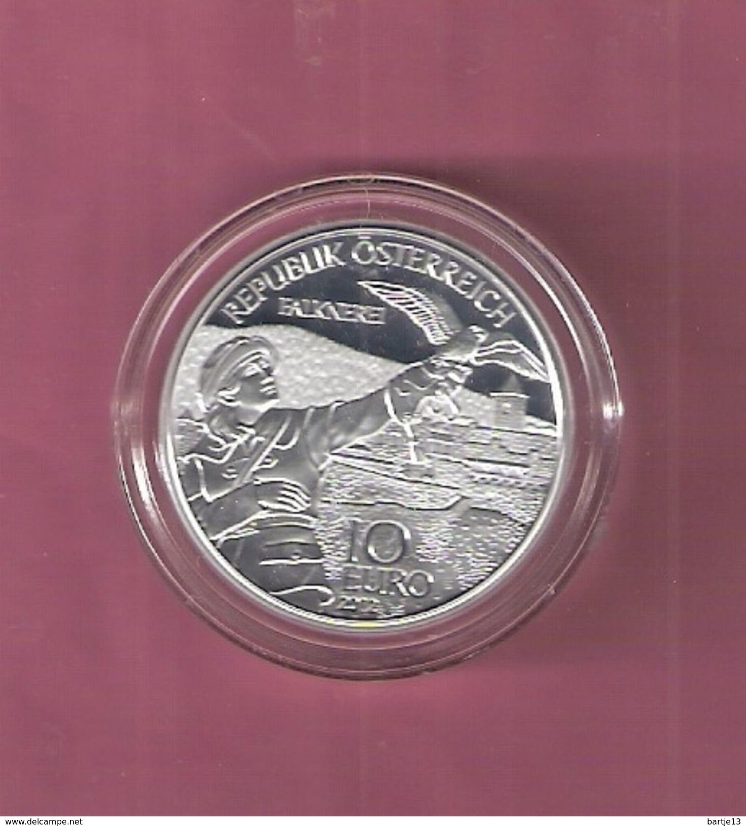  Austria 10 EURO 2012 SILVER PROOF FALCONER WITH FALK / KARNTEN- SPOTS ONLY ON CAPSEL